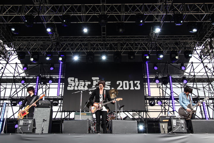 event130408_starfes13_report_champagne_005