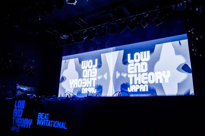 【レポート】LOW END THEORYが今年もブチ上げた！ DJ KRUSHの繊細さ際立つプレイとLA産の太いロービートでダンサーズ・ハイ続出！！ music130531_let13_0926-1