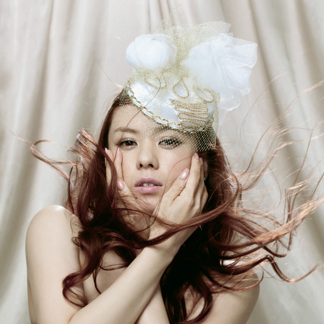 Interview_Tuno_by_azumi_Swan-Dress-Hat（White）