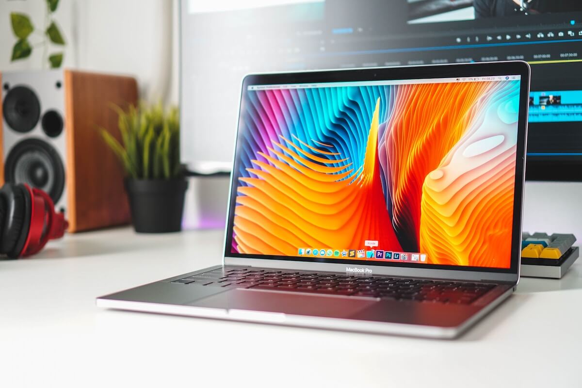 MacBook Proがもう一段上に！約83万円で最高のMacBookを購入可能 | Qetic