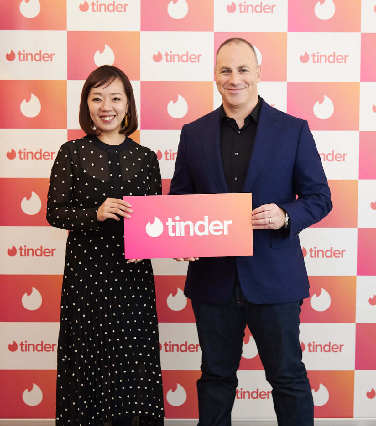 「マッチング」から「女性に優しいソーシャルアプリ」へ。日本でTinderはどう進化するのか tinder-1200x1359