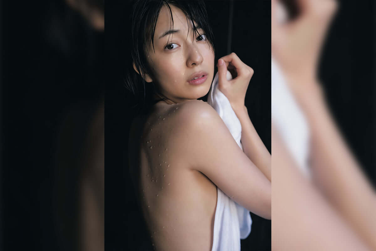 小島梨里杏