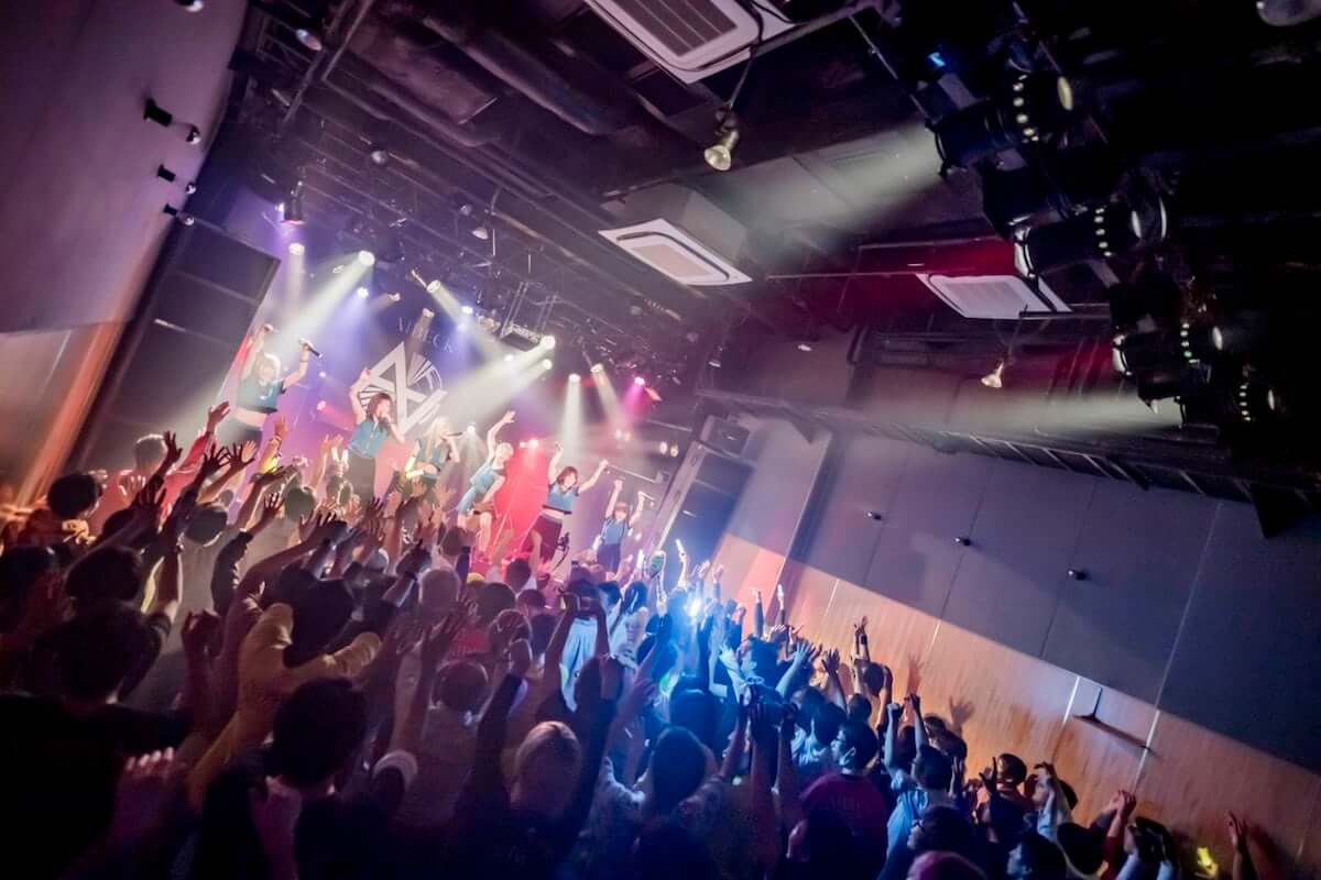 現在東名阪ワンマンツアー敢行中のAIBECK、8月にTSUTAYA O-WESTにてワンマンライブ開催決定 music190327_aibeck_2-1200x800
