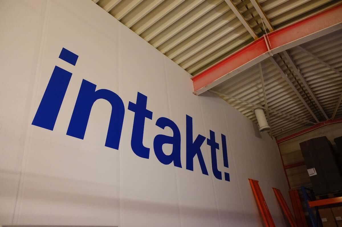 ベルリンで唯一、話題のヴァイナル・プレス工場「Intakt!」潜入レポ music190329-intakt-9-1200x798