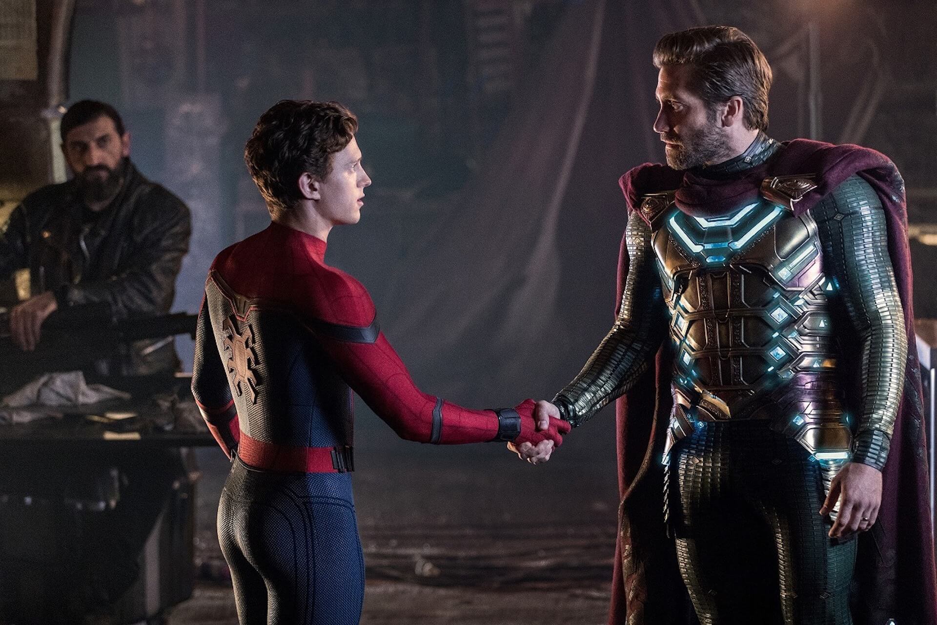 スパイダーマン、謎のヒーロー・ミステリオと親友に