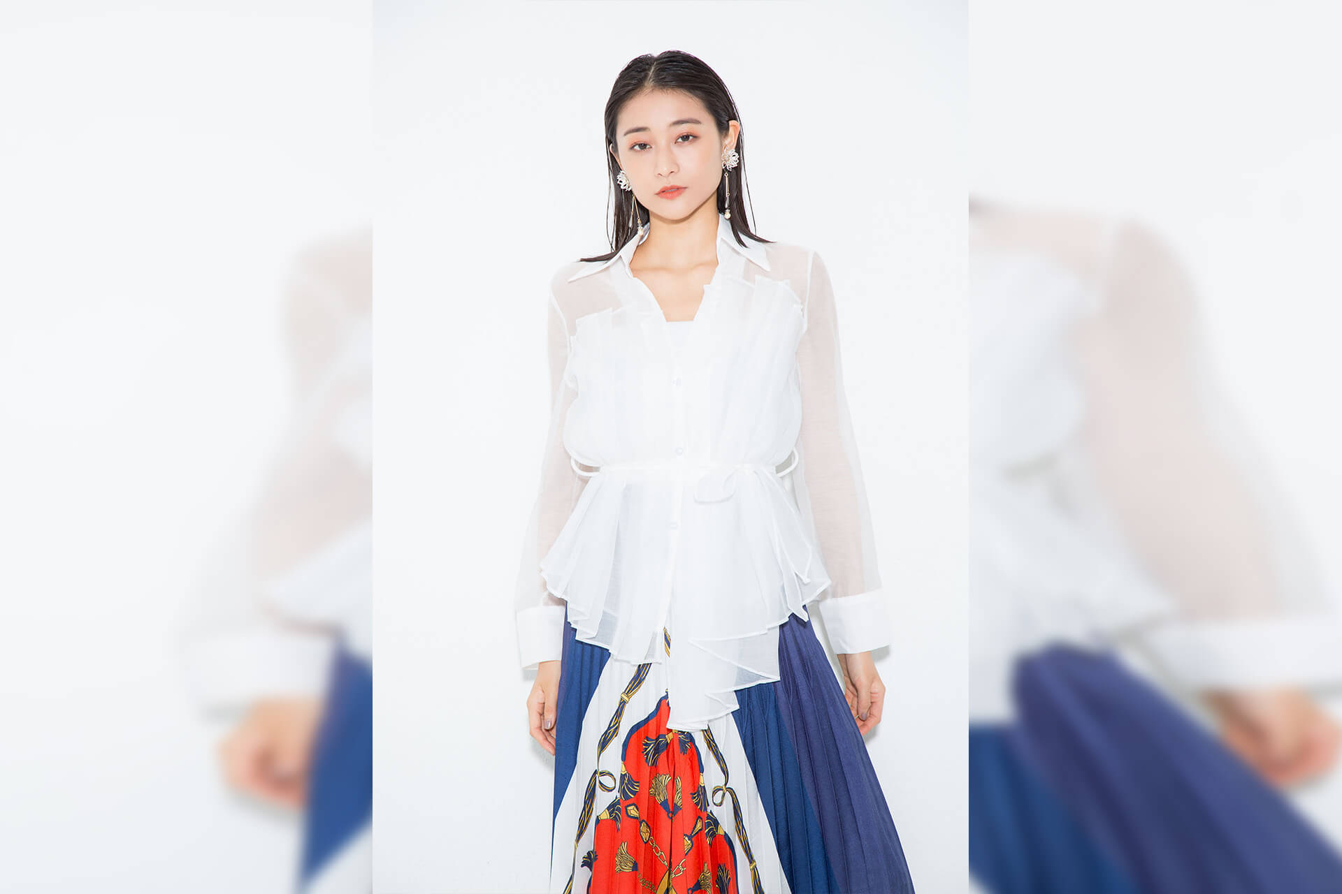 出回りなし! 和田彩花 ソロマイクロファイバータオル アンジュルム main_image_376688d1eb68544ea7e