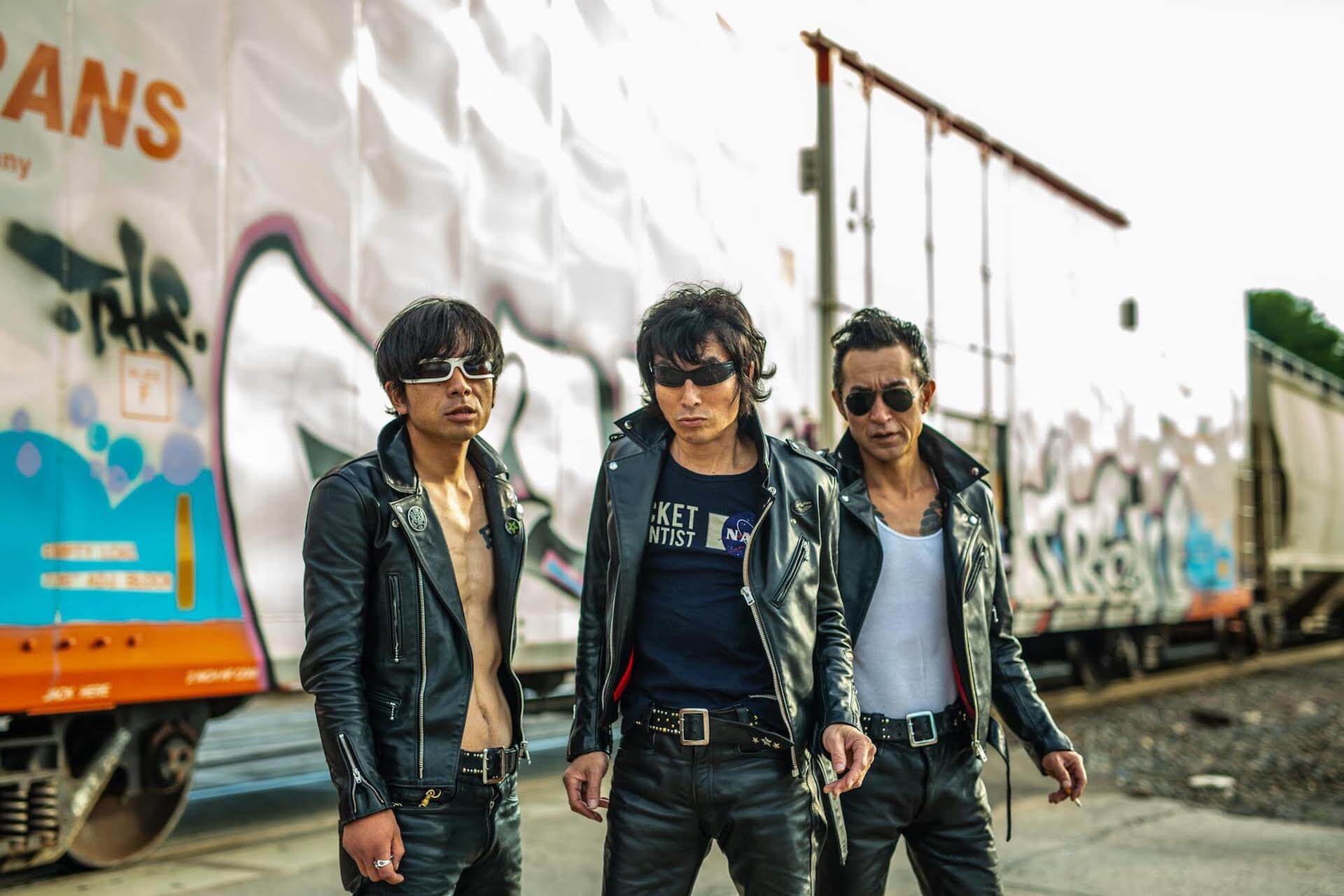 【前編】アメリカに熱狂をもたらす革ジャンの漢たち｜ギターウルフのアメリカツアー密着レポ Qetic