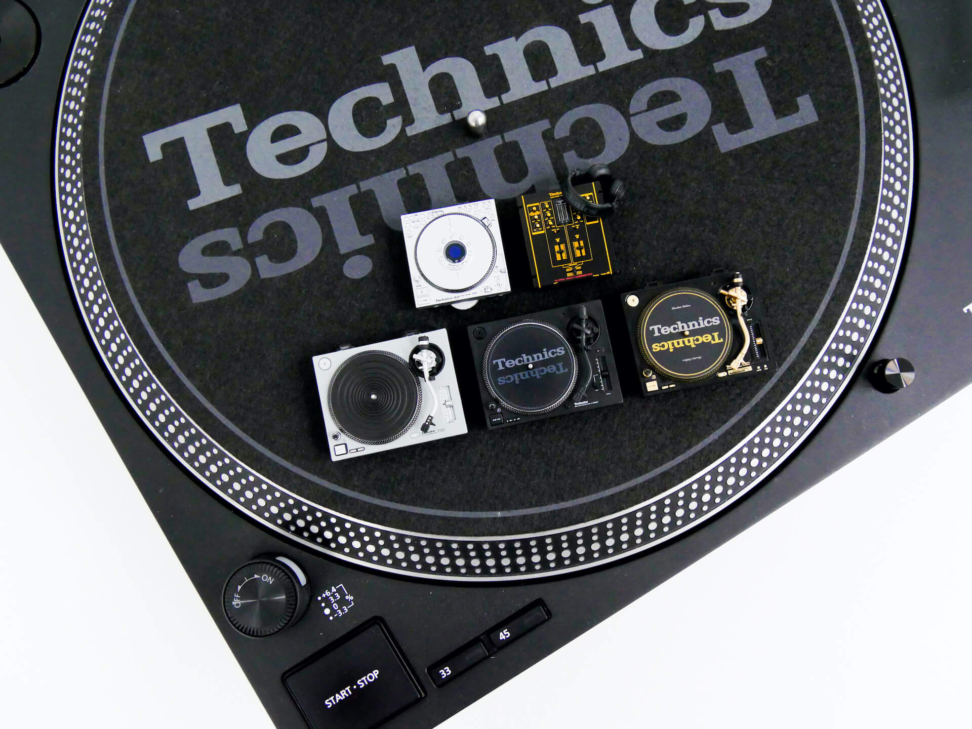 DJ機材 Technics SL-1200MK2 tech201009_technics_1.jpg