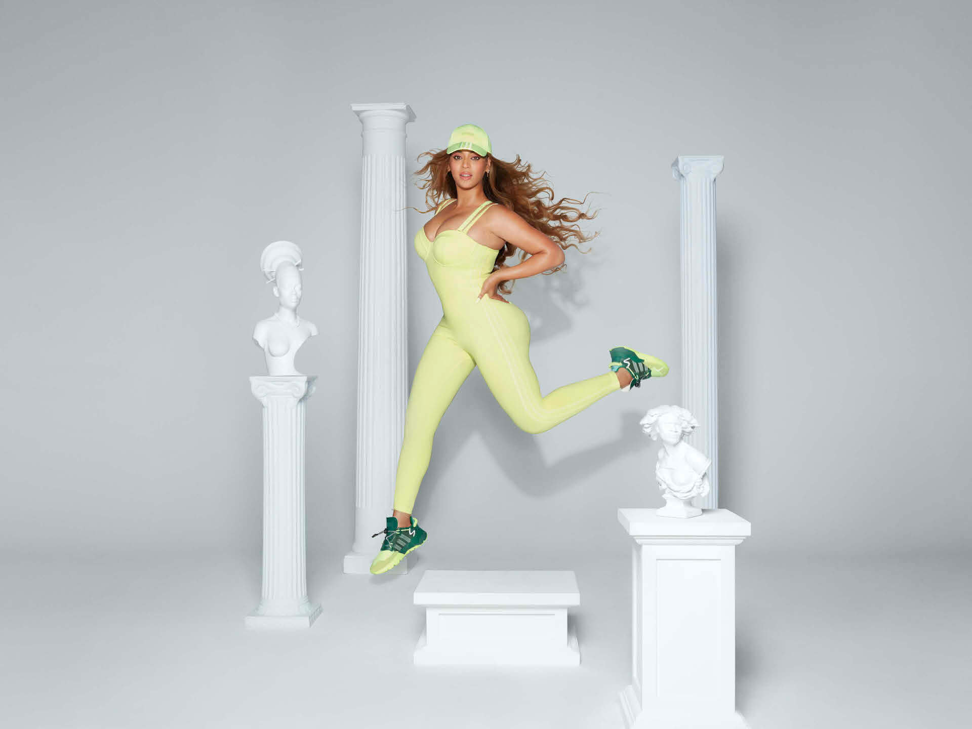 Beyoncéとadidas Originalsのコラボコレクション第2弾が登場！スポーツシーンにも最適なアパレル、フットウェアが多数展開 lf201027_adidas-beyonce_17-1920x1440