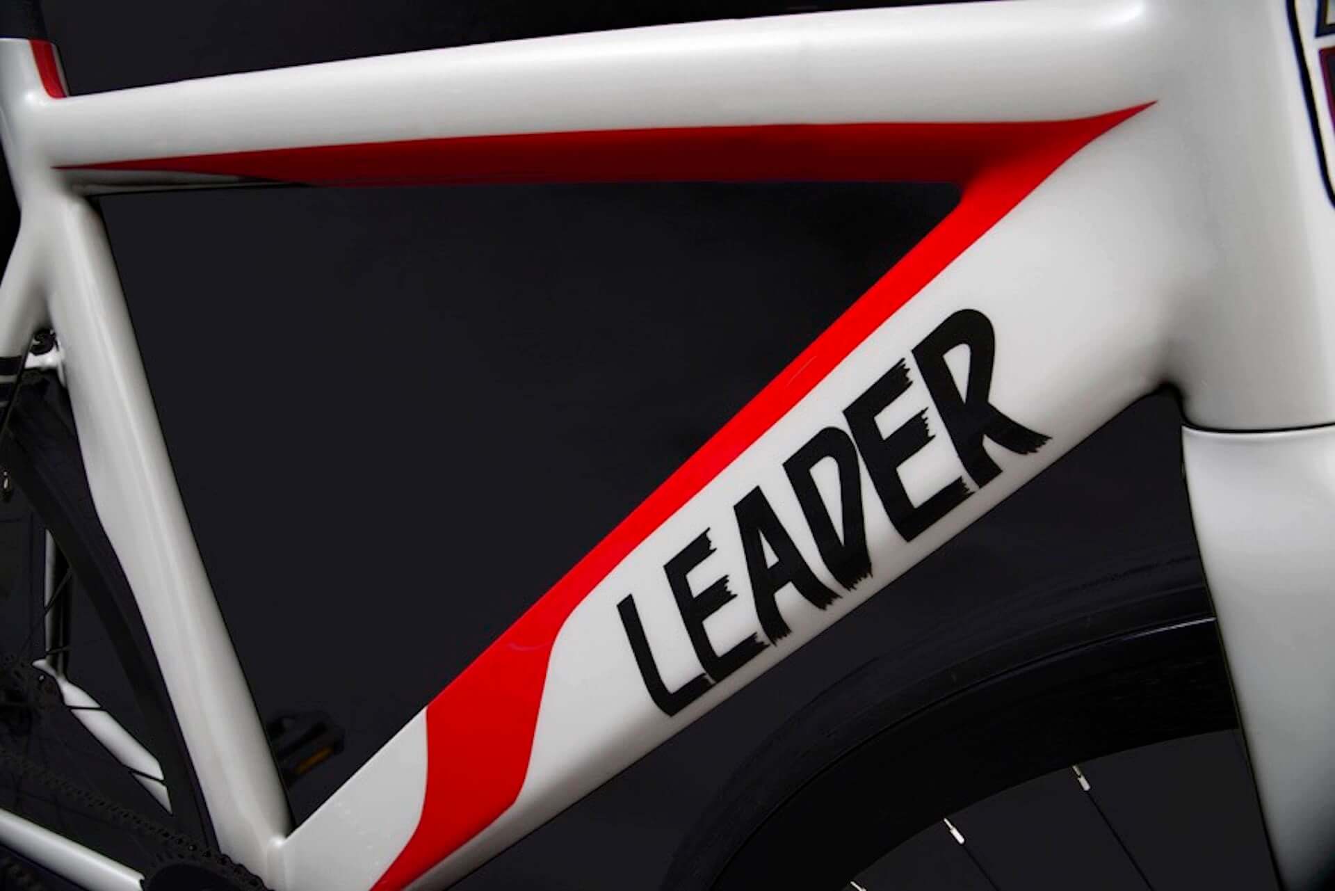 『仮面ライダー』の「サイクロン号」がピストバイクに！シリーズ50周年記念にLEADER®とのコラボコレクションが登場 tech201201_leaderbike_22-1920x1281