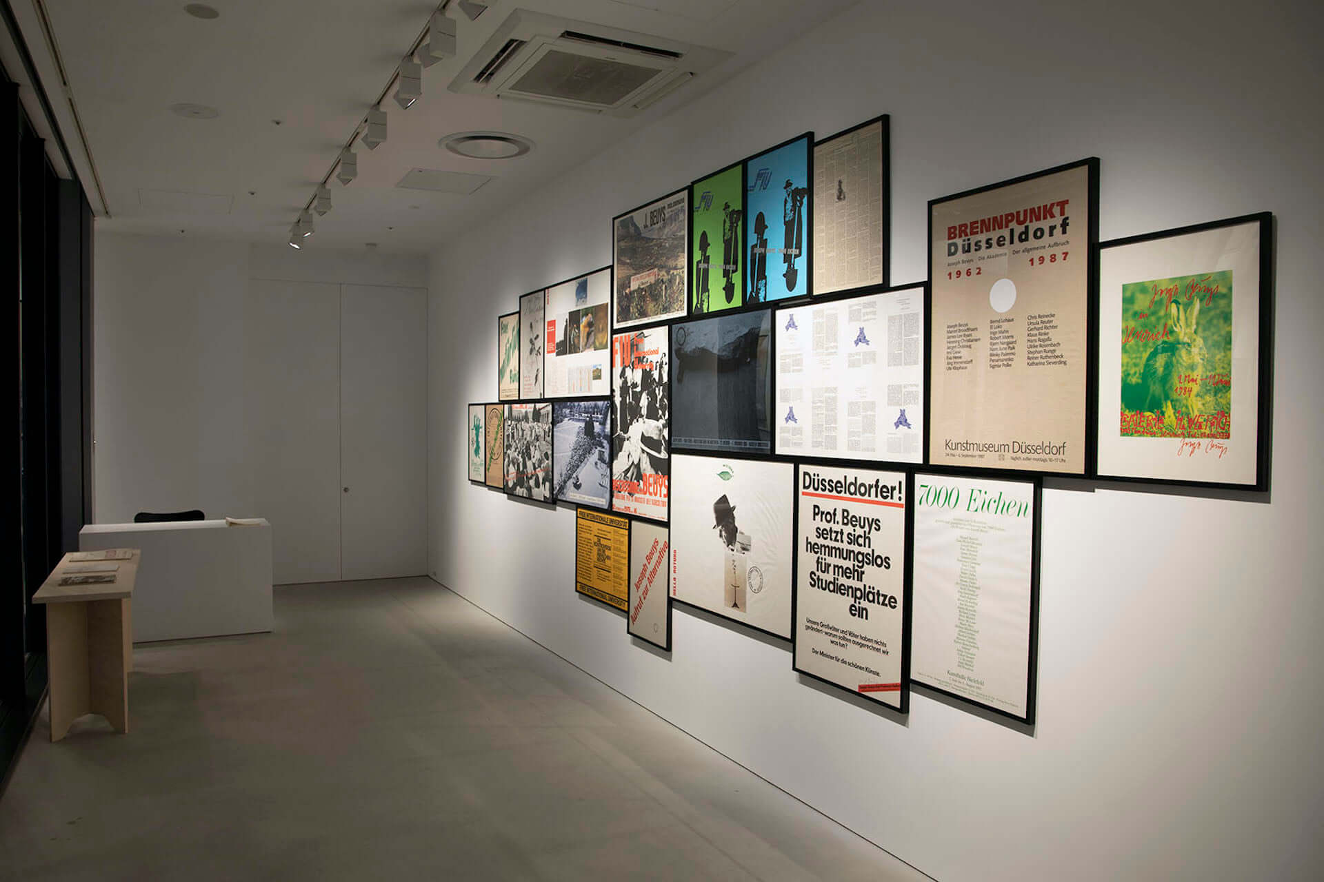 戦後ドイツを代表する芸術家、ヨーゼフ・ボイスのポスター展がSAIで開催中！ジョン・ケージやゲルハルト・リヒターの作品も展示 art210128_beuys-posters_2-1920x1280