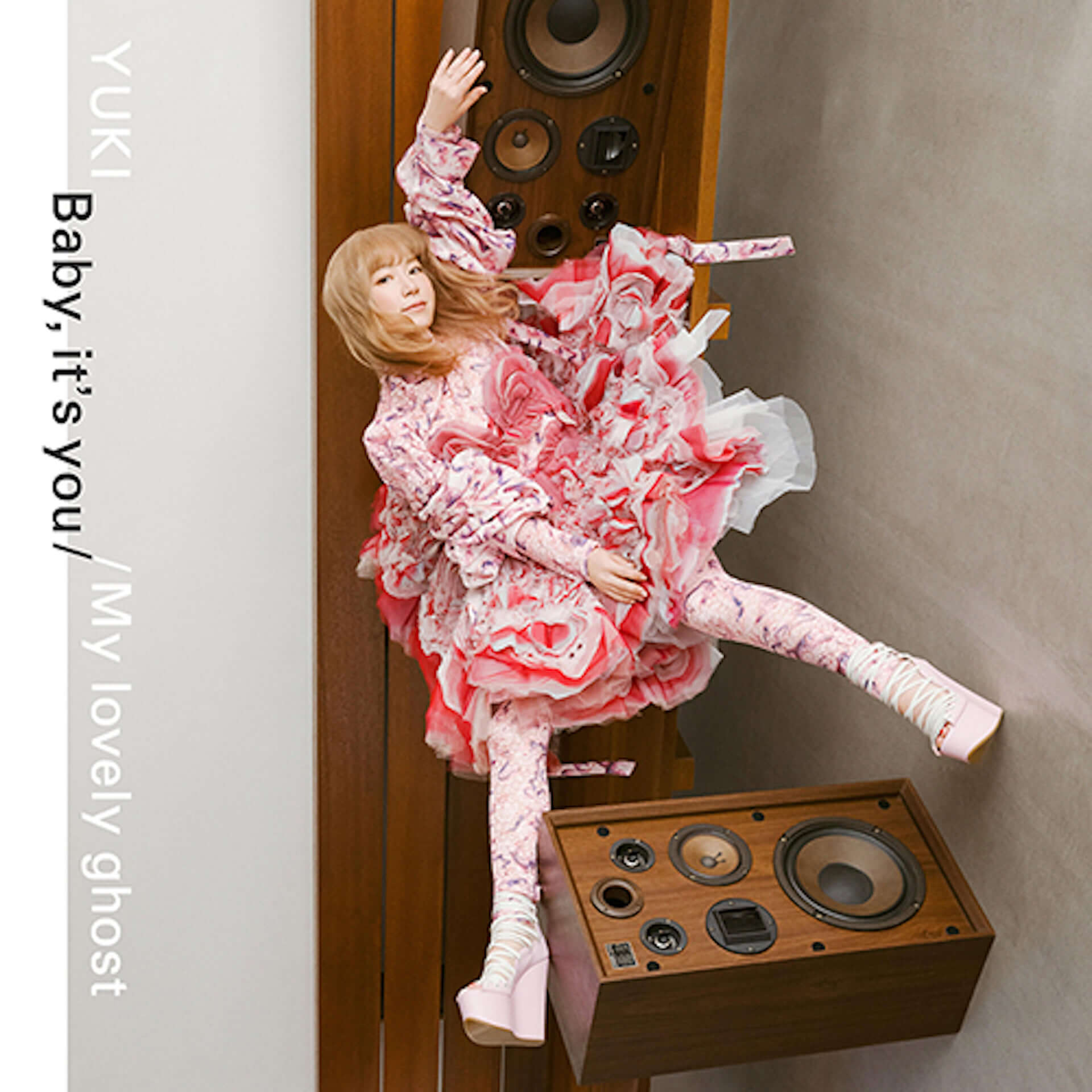 YUKI、約2年ぶりとなるニューシングル『Baby, it’s you ／ My lovely ghost』のジャケット写真を公開！違和感を演出したデザインに注目 music210224_yuki_1-1920x1920