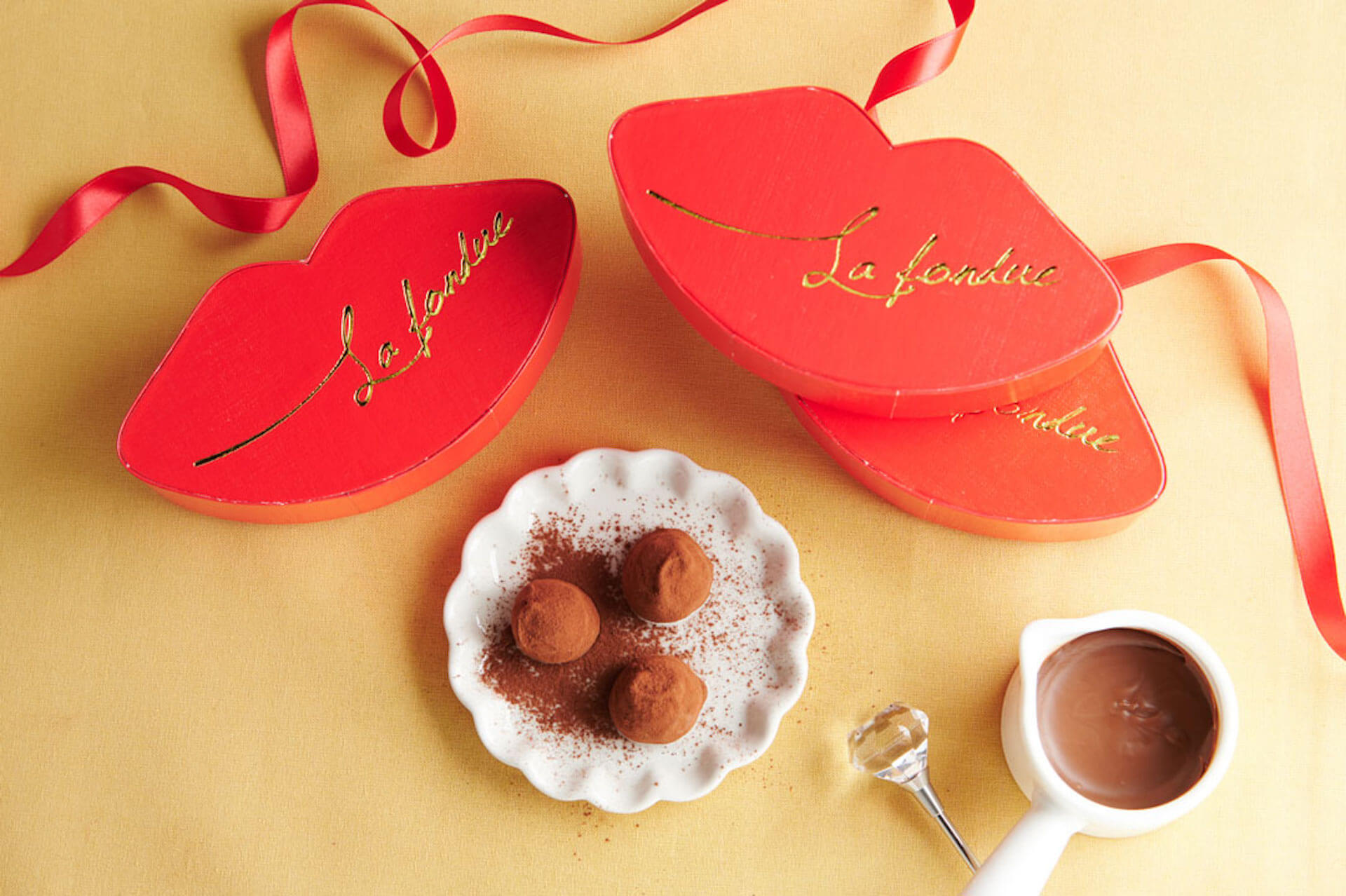 唇だけで溶けてしまう”噛まない”生チョコレート『ラ・フォンデュ』がバレンタインシーズン限定で発売！ gourmet210126_rafondue_2