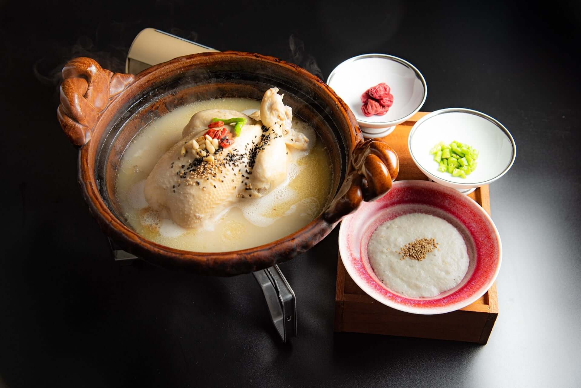 『現代版（ヒョンデ）参鶏湯』を楽しめる韓国料理屋「CLASSIC 参鶏湯」が恵⽐寿に新登場！薄皮蒸し餃子『マンドゥ』などオリジナルメニュー満載 gourmet210311_classic-korea_4-1920x1282