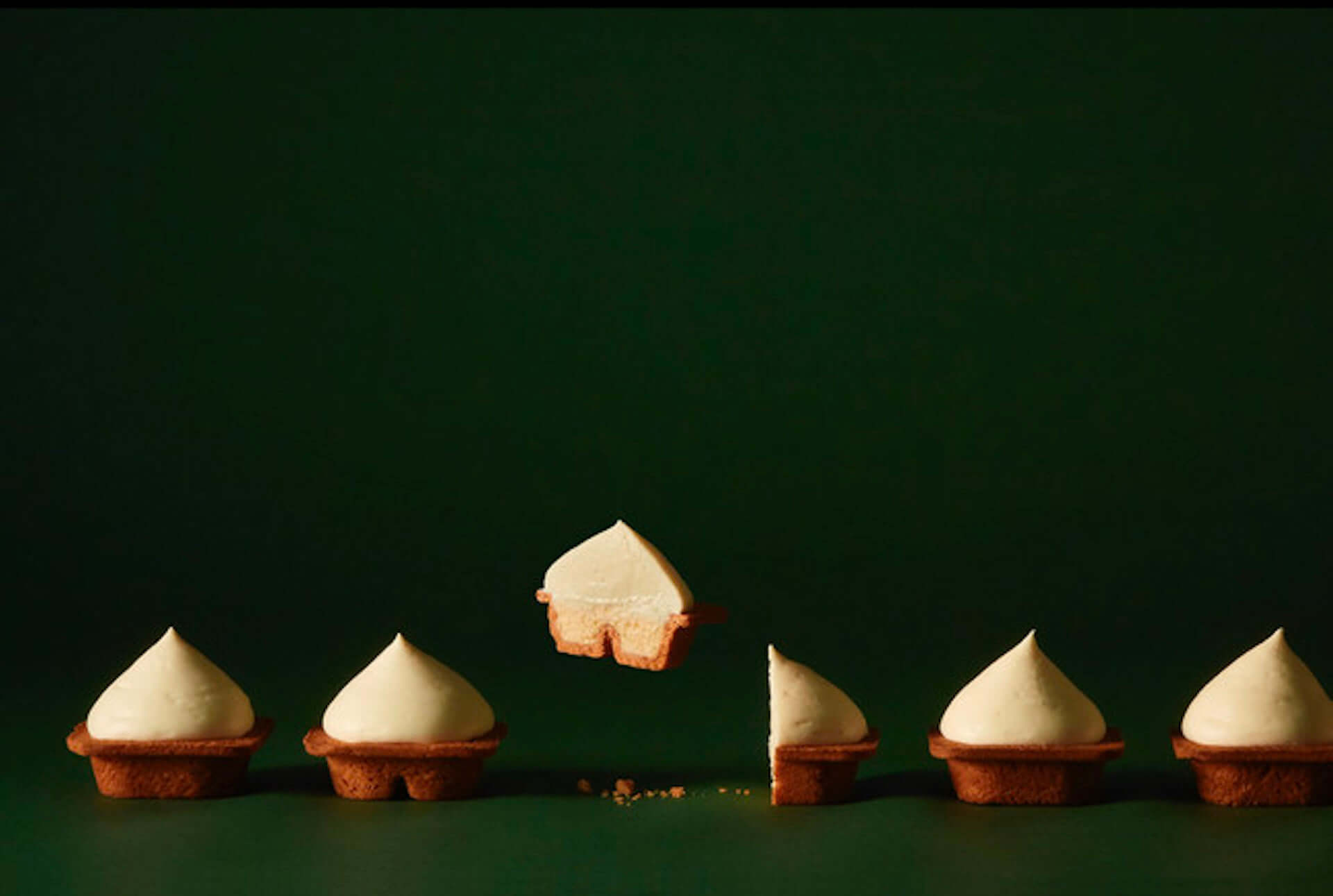 2層の生チーズムースを楽しめる“発明的チーズケーキ”『CHEESE WONDER』が販売数増産！東京・福岡にてポップアップイベントも開催中 gourmet210312_cheesewonder_11-1920x1291