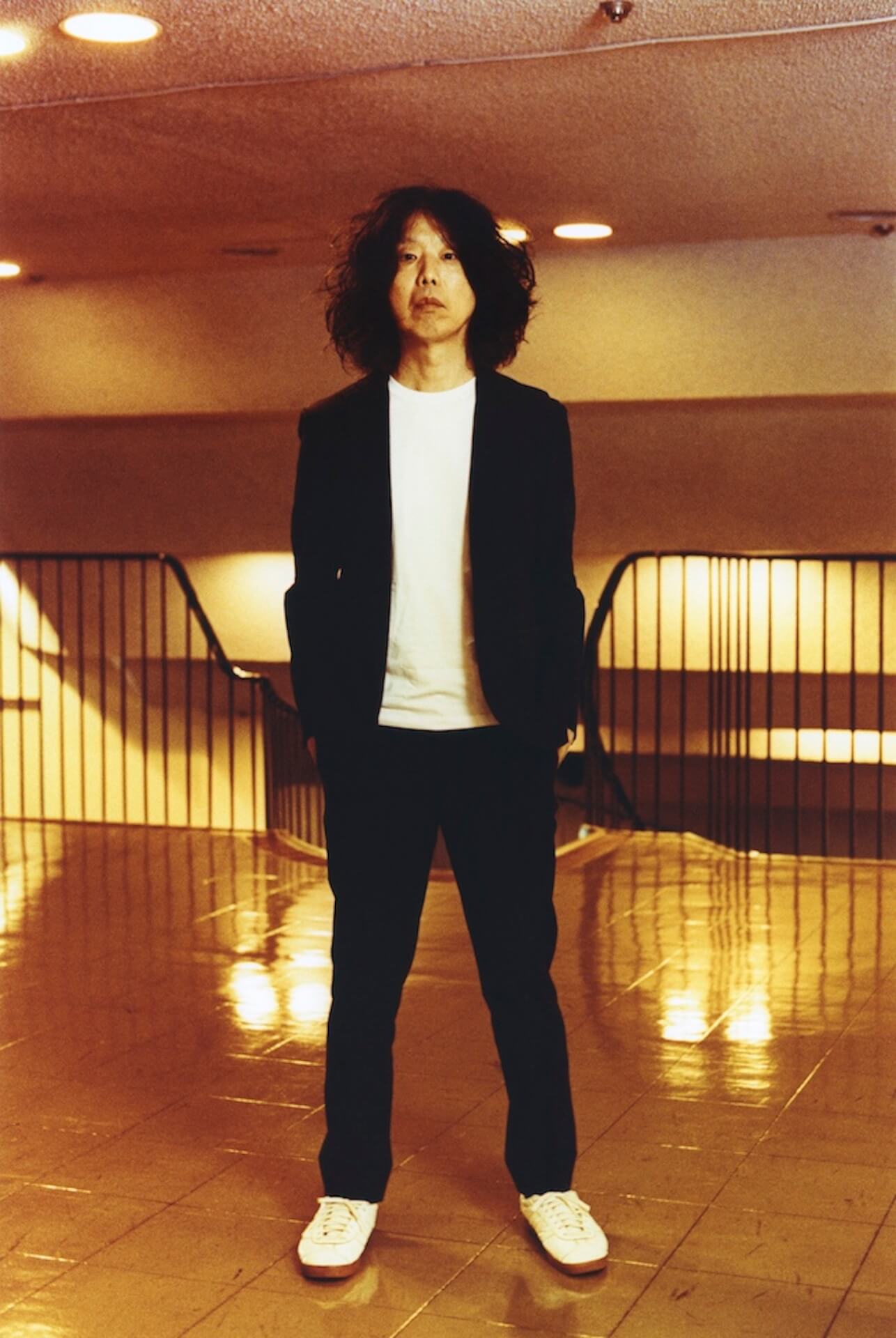 坂本慎太郎が2作連続ミュージックビデオを発表 第1弾 おぼろげナイトクラブ のミュージックビデオが公開 Qetic