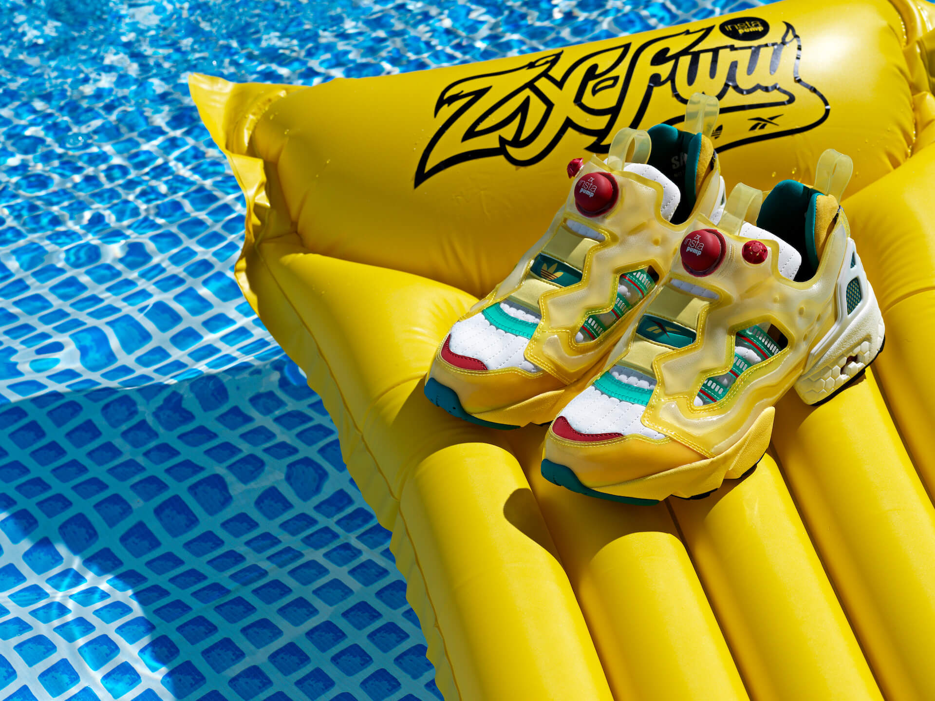 adidas OriginalsとReebokのコラボモデル「ZX FURY」に夏にぴったりの 
