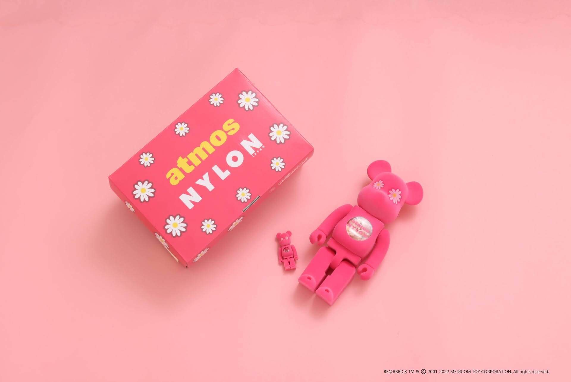 atmos pinkと雑誌NYLONがコラボしたピンクのベアブリックが発売！ life-fashion220122-bearbrick-atmos-pink-2