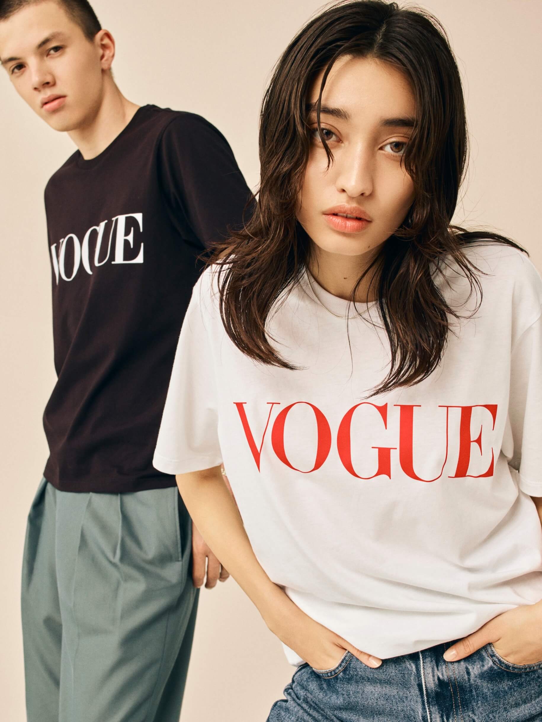 『VOGUE JAPAN』発の公式アパレルライン日本上陸｜Tシャツ、スウェット、パーカがラインナップ fashion220427_vogue-01