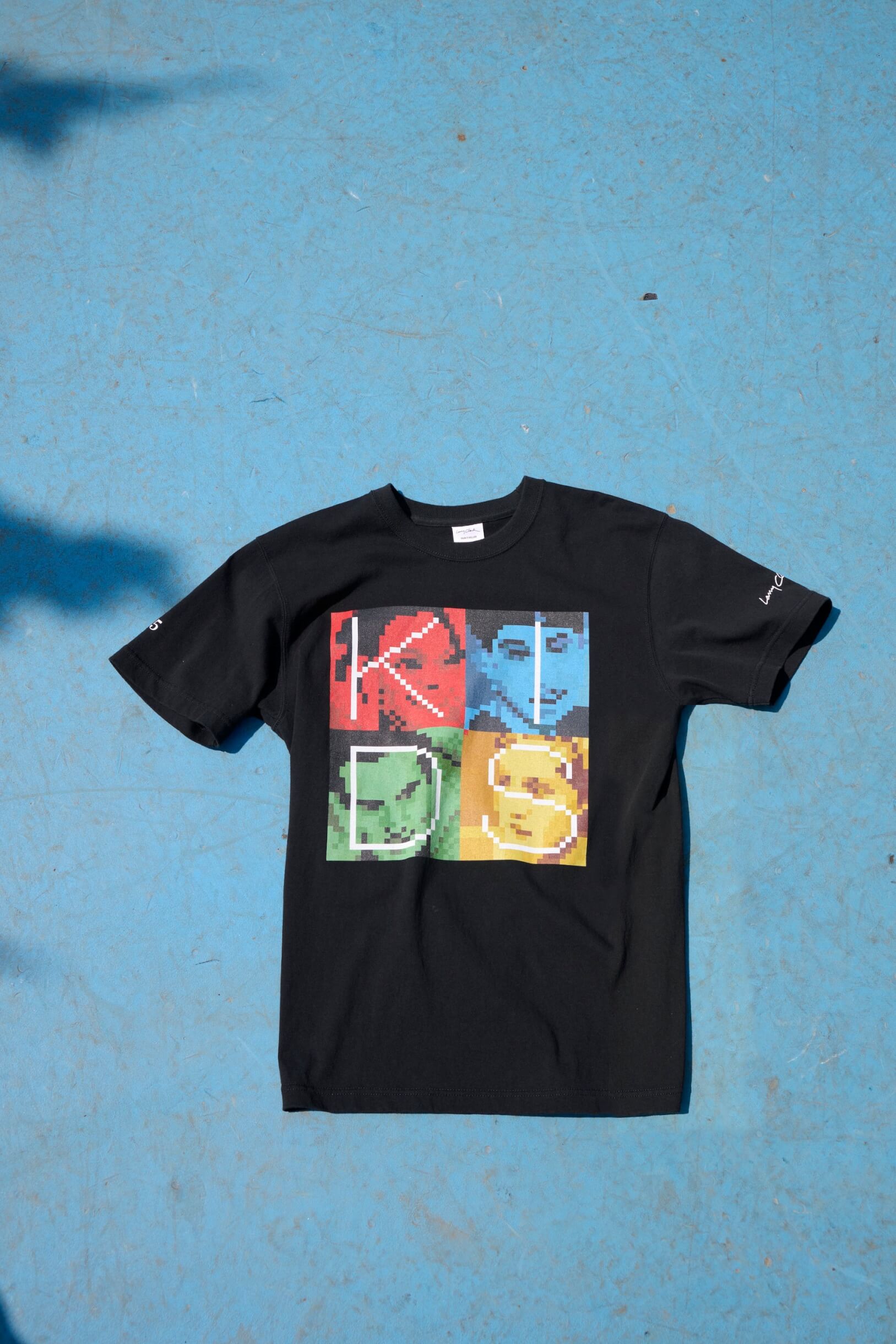 映画『Kids』ラリー・クラーク × R.TM GALLERYによる限定Tシャツが販売｜本人公認のNFTも展開 fashion220511_kids-barneys-05