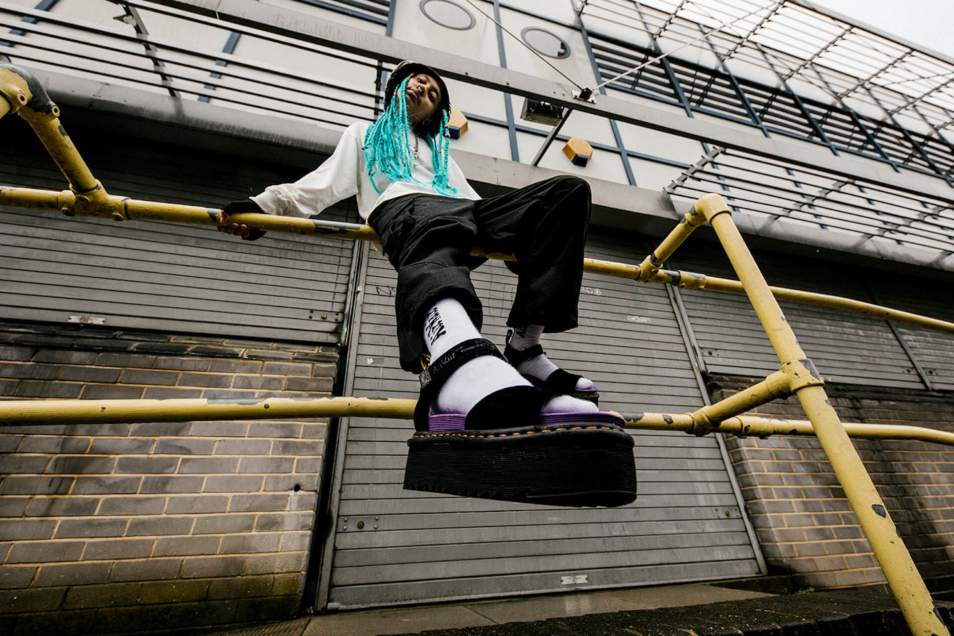 く*ん様 Dr.martens × X girl 3ホール X-girl×ドクターマーチン、定番3ホール＆厚底8ホールブーツを