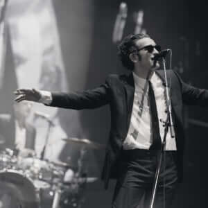 442183 THE 1975 | PHOTO GALLERY：最新アルバムのリリースから始まっ