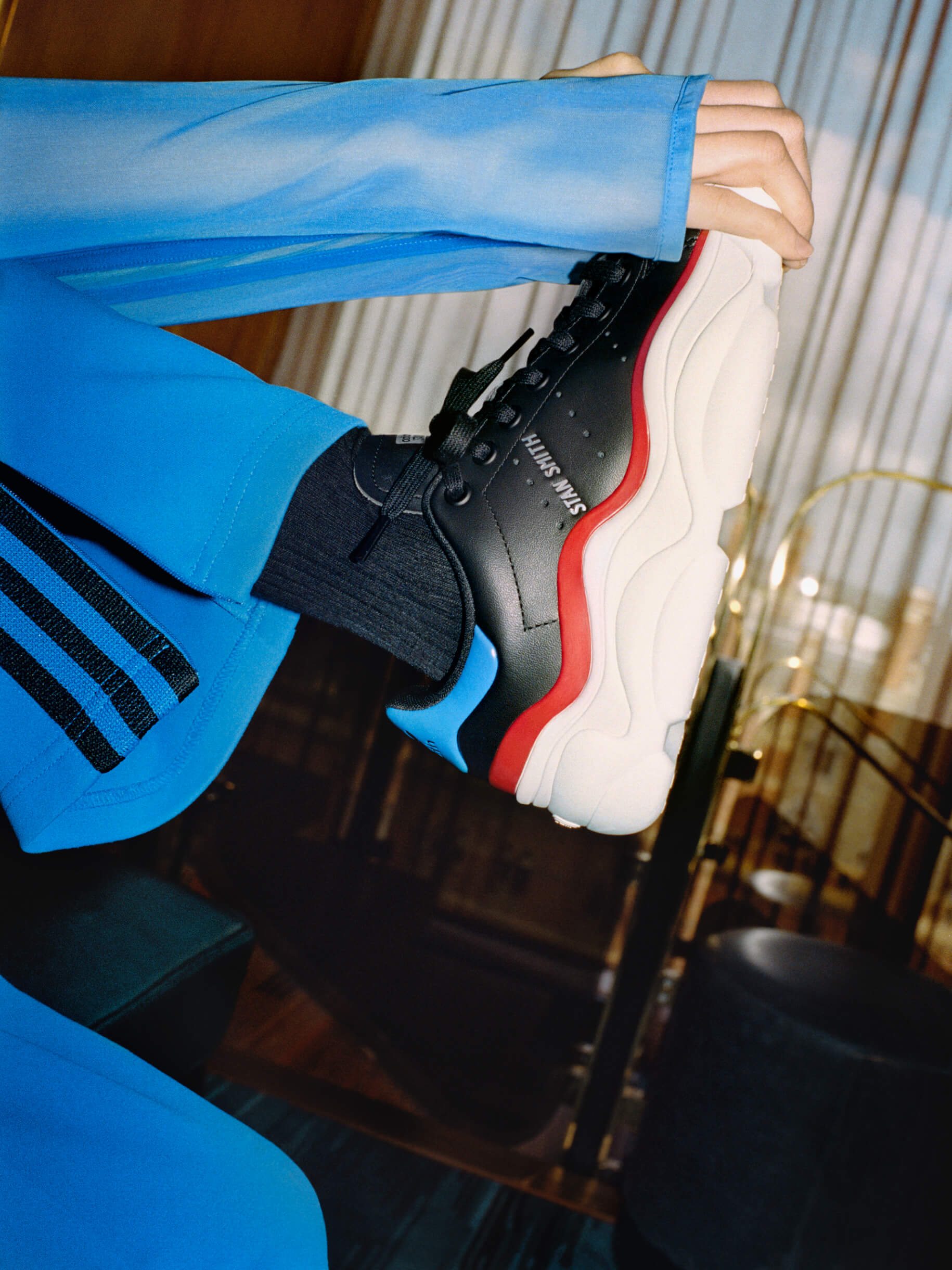 adidas Originals、不朽の名作「スタンスミス」をアップデート｜アパレルコレクション「Blue Version」と共鳴 fashion230110-adidas-05