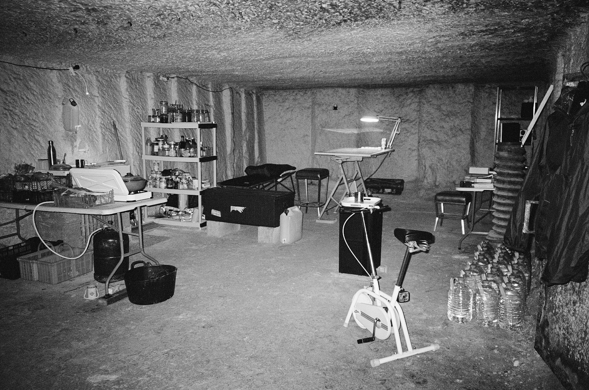 Jack Tezamの地下洞窟での隔離生活を覗き見る展示＜EXPÉRIENCE DISTORSION＞代官山・LAID BUGにて開催 artculture230208-jack-tezam2