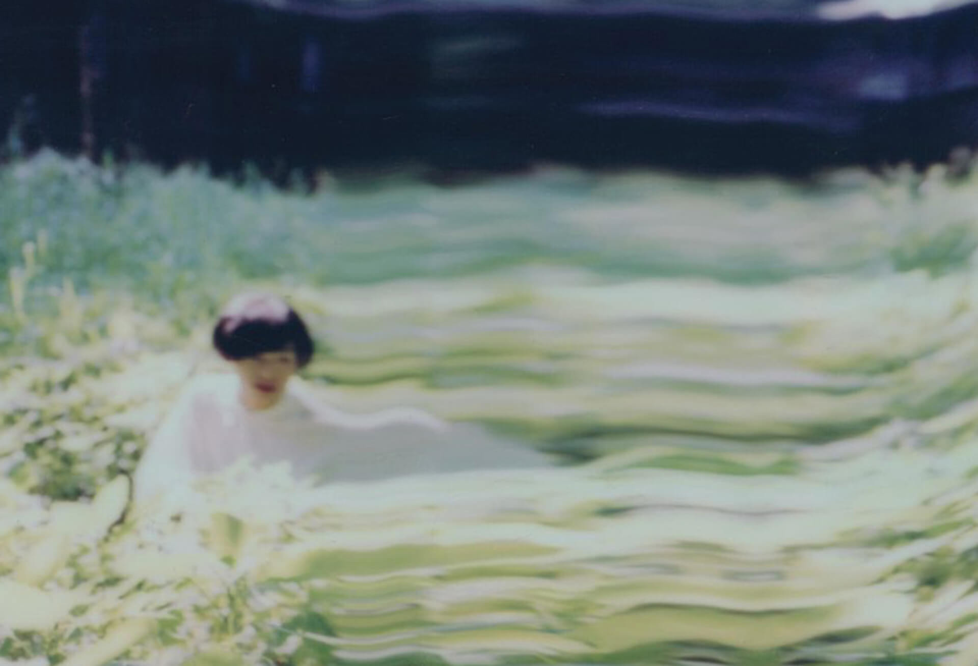 君島大空、シングル「花降る時の彼方」をリリース｜石若駿と梅井美咲がレコーディングに参加 music230315-ohzora-kimishima1