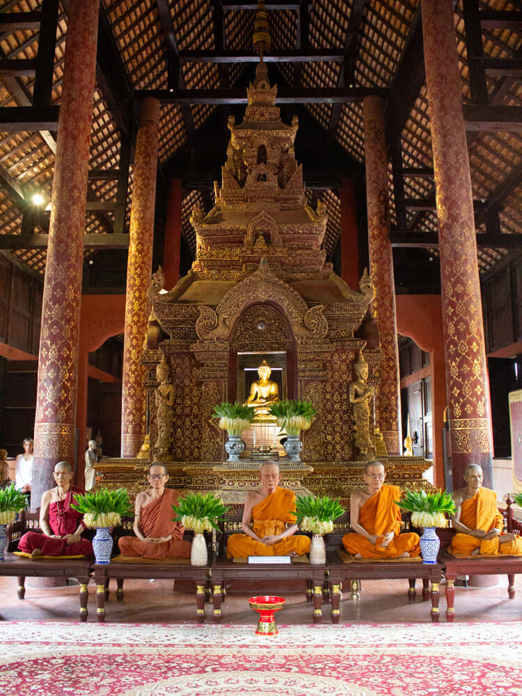 タイドラマの影響で民族衣装×遺跡が人気！アユタヤ・チェンマイの圧巻な仏教建築をご紹介 column230929_thailand-report-temple-013