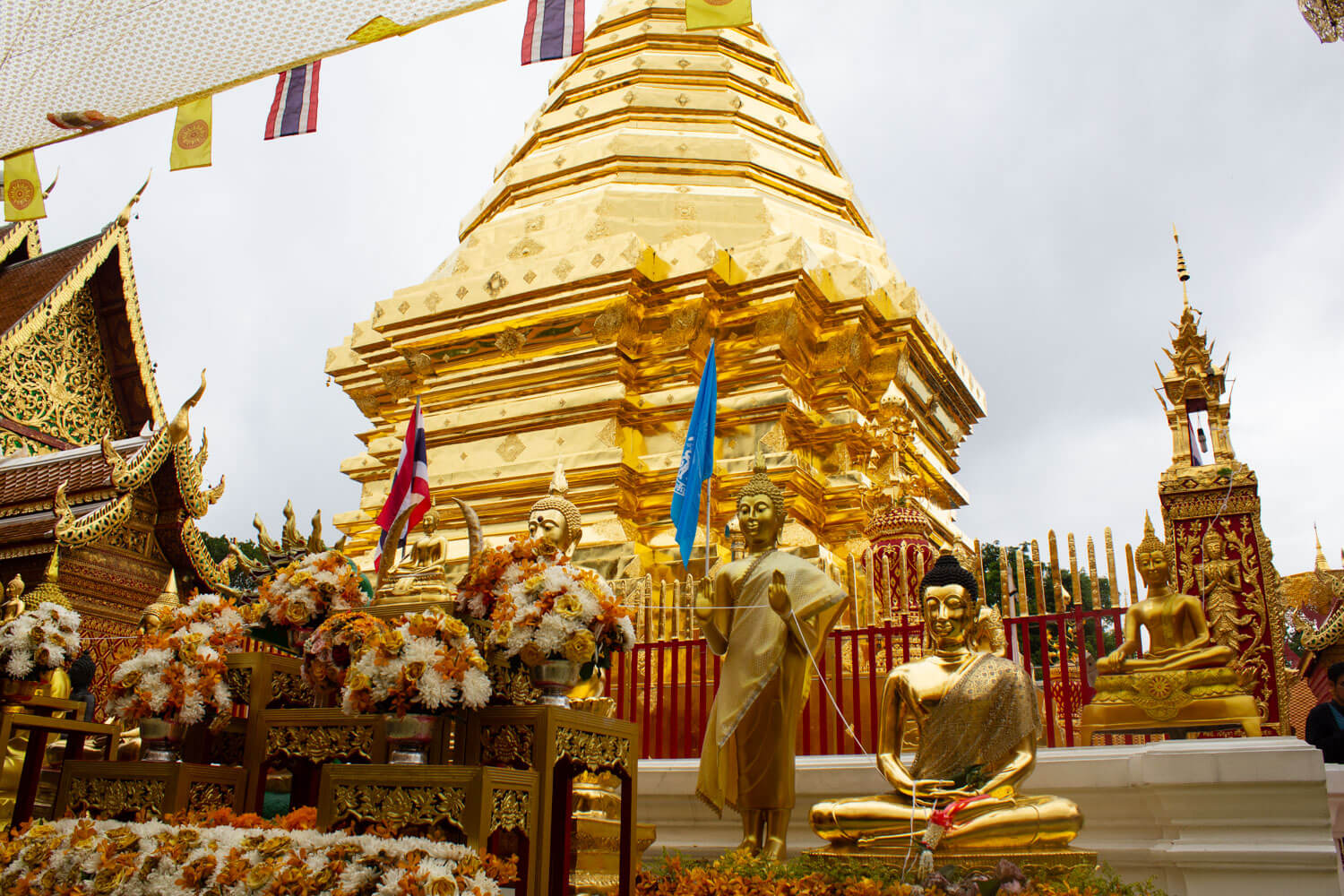 タイドラマの影響で民族衣装×遺跡が人気！アユタヤ・チェンマイの圧巻な仏教建築をご紹介 column230929_thailand-report-temple-031