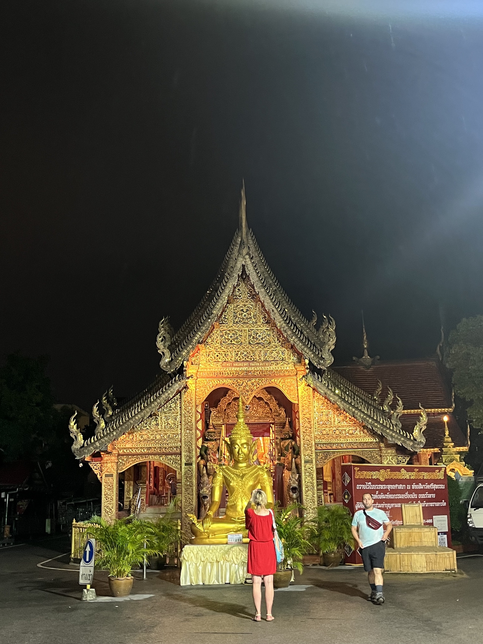 タイドラマの影響で民族衣装×遺跡が人気！アユタヤ・チェンマイの圧巻な仏教建築をご紹介 column230929_thailand-report-temple-046