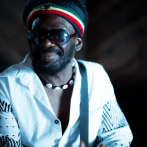 アフリカン・ヘッド・チャージ（African Head Charge）