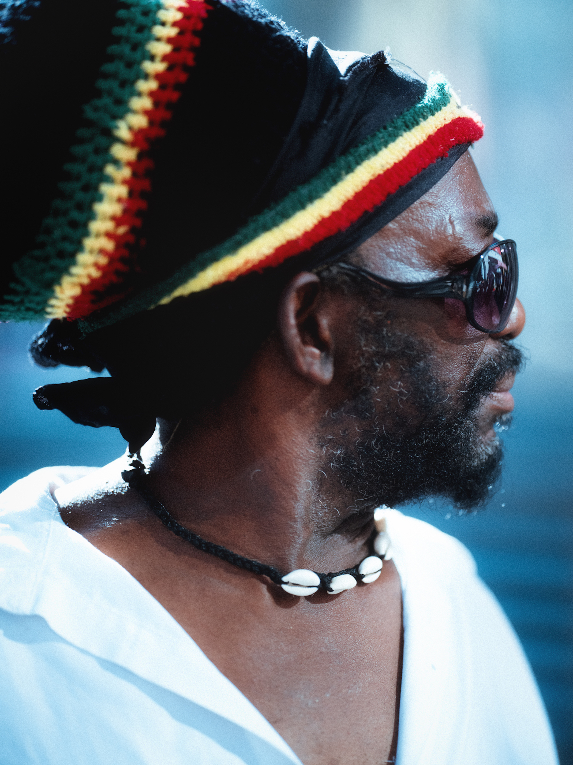 ドラムと歩む人生──アフリカン・ヘッド・チャージ、MEDZ MUSICの質問に答える interview231031-african-head-charge2