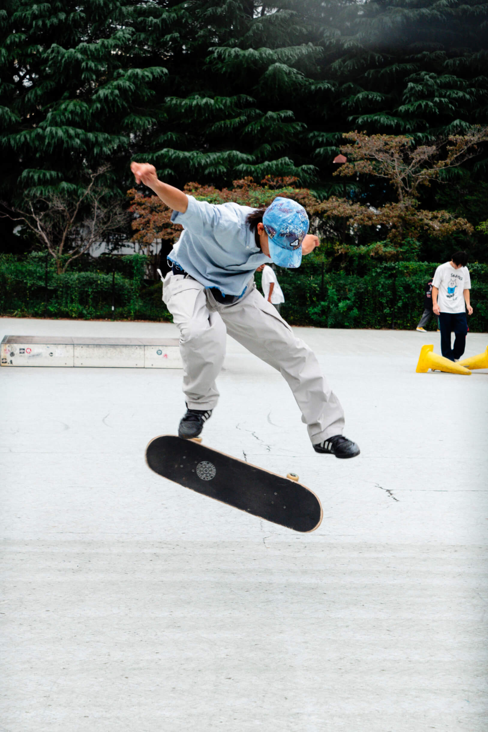 Wu-Lu、東京駒沢のヤングスケーターたちと語り合う──Diaspora skateboardsの旗艦店・PURRBSにて interview231031-wulu-2