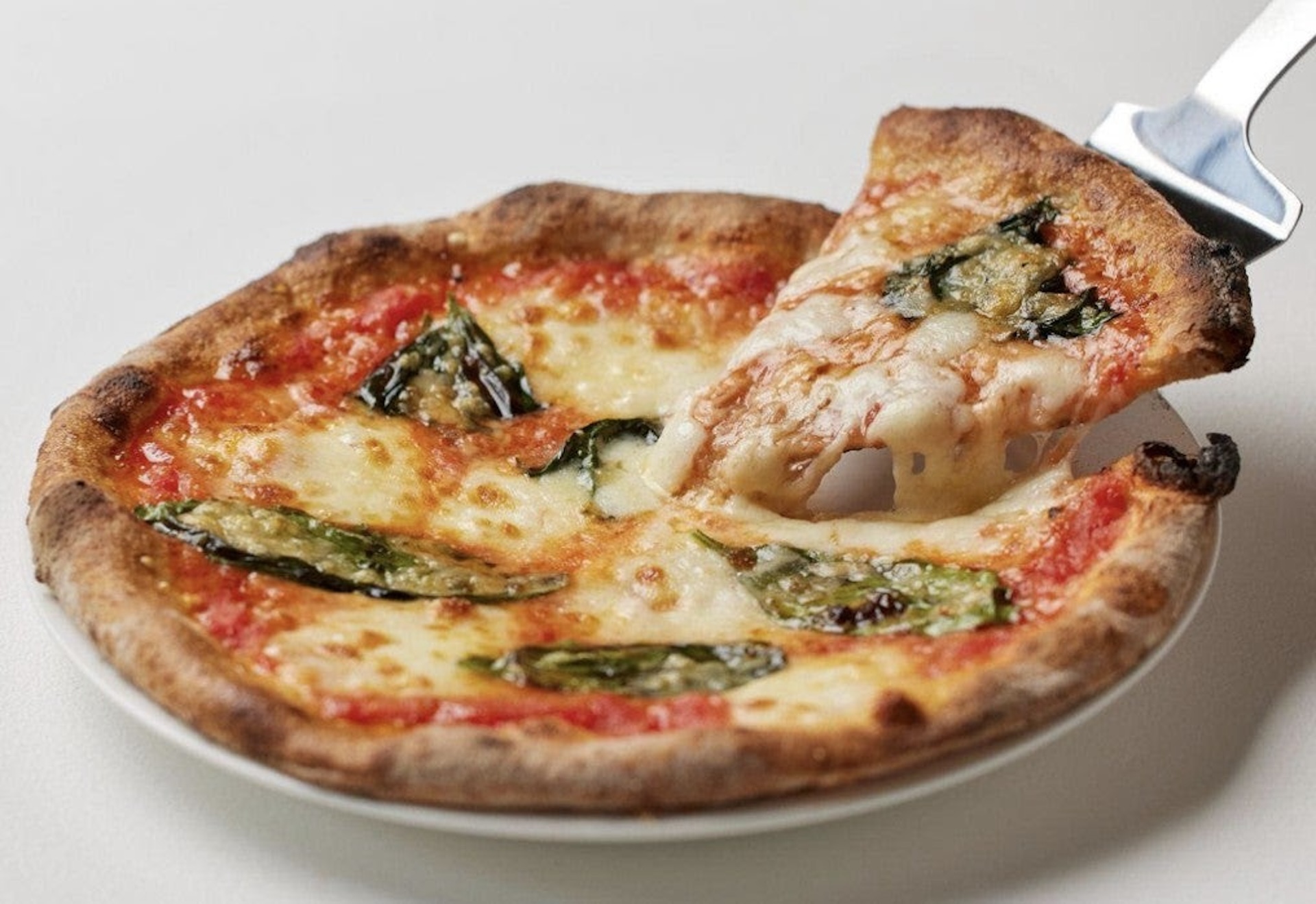ミシュラン2年連続獲得店が手掛ける冷凍ピザブランド「CRAZY PIZZA：LIFE」本日より販売開始｜レストランクオリティのピザをいつでも堪能 gourmet240520-crazy-pizza-life5
