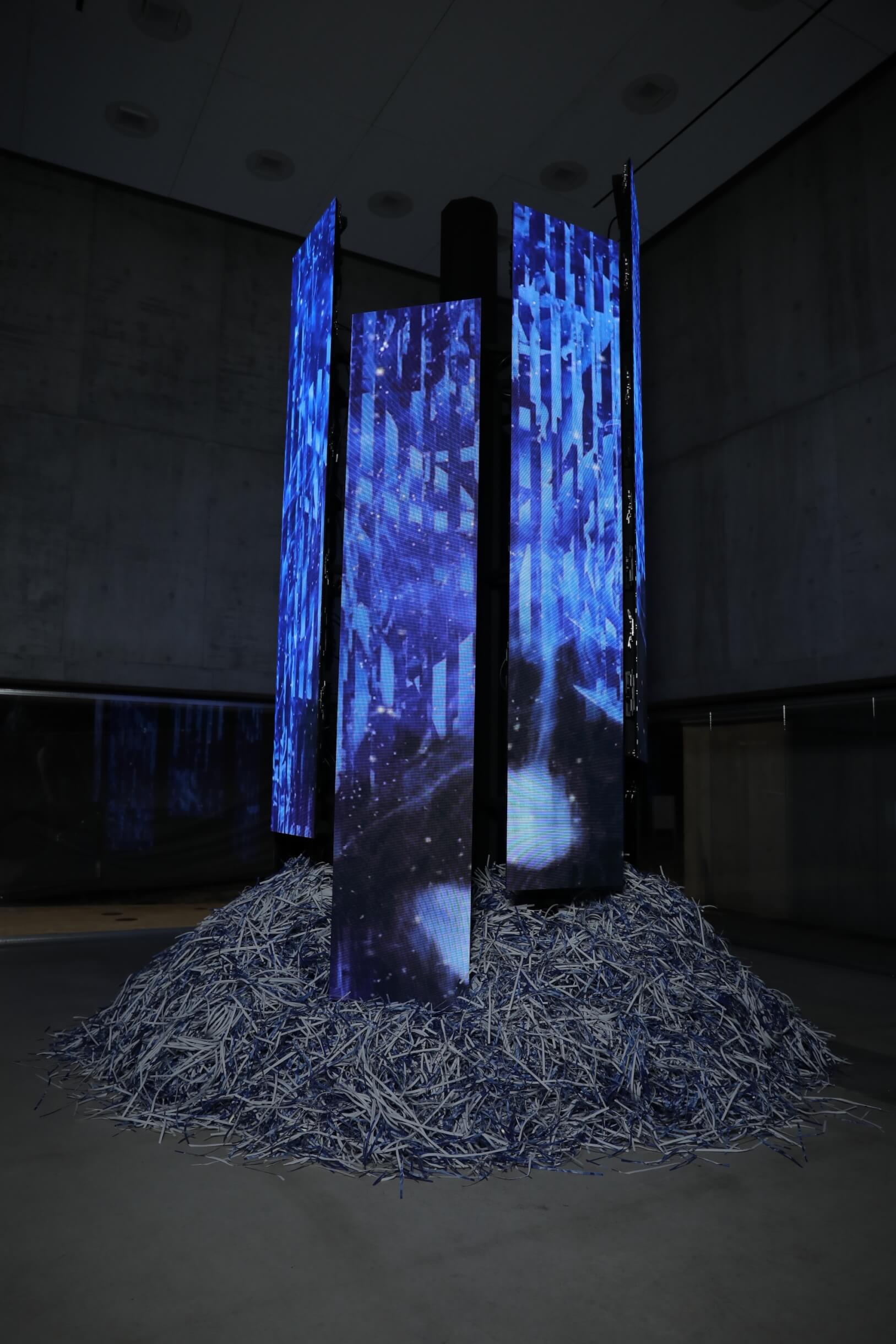 河村康輔をディレクターに迎えたアートエキシビジョン「JOHNNIE WALKER BLUE LABEL with Kosuke Kawamura ”Blend of Artistry”」をレポート artculture240702-johnniewalker3