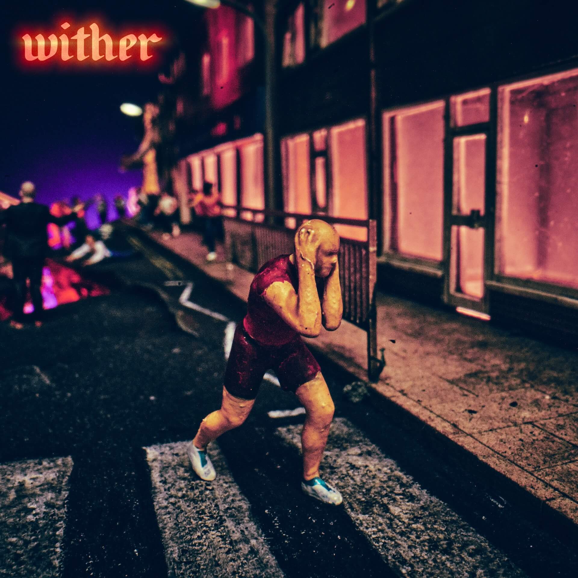Fat Dog、9月リリースのデビューアルバム『WOOF.』より新曲「Wither」を公開｜90年代のビデオゲームにインスパイアされたMVを公開 music240716-fat-dog2