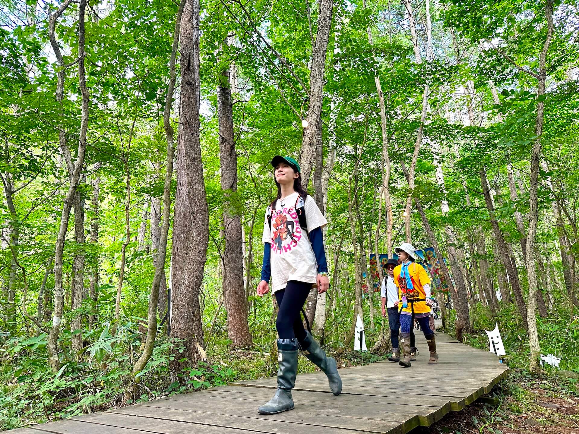 ＜FUJI ROCK FESTIVAL '24＞を満喫したテレビ朝日「フジロックSP」出演の甲斐まりかにインタビュー！ interview240731-fujirock-sp7