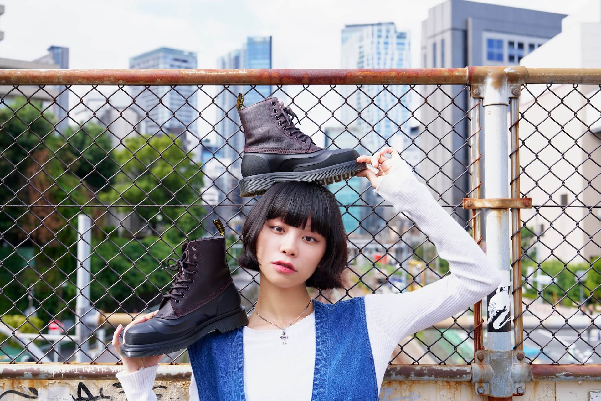 Dr. Martens、オリジンであるTHE 1460 BOOTの進化を体現するブランドキャンペーンより日本限定のスペシャル連載コンテンツが配信開始｜金子ノブアキ、笠松将、SIRUP、る鹿らが登場 lifefashion241019-dr-martens7