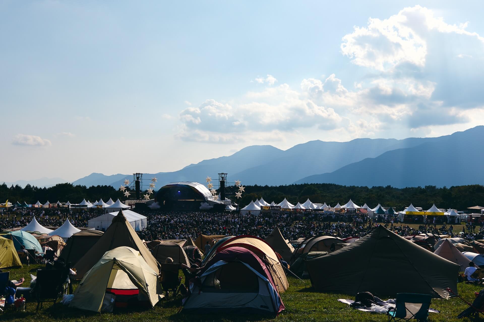 【PHOTO REPORT】朝霧JAM'24｜富士山の麓にCaribouやJohn Carroll Kirbyが登場、息を呑む光景の数々を振り返る column2410-asagirijam14