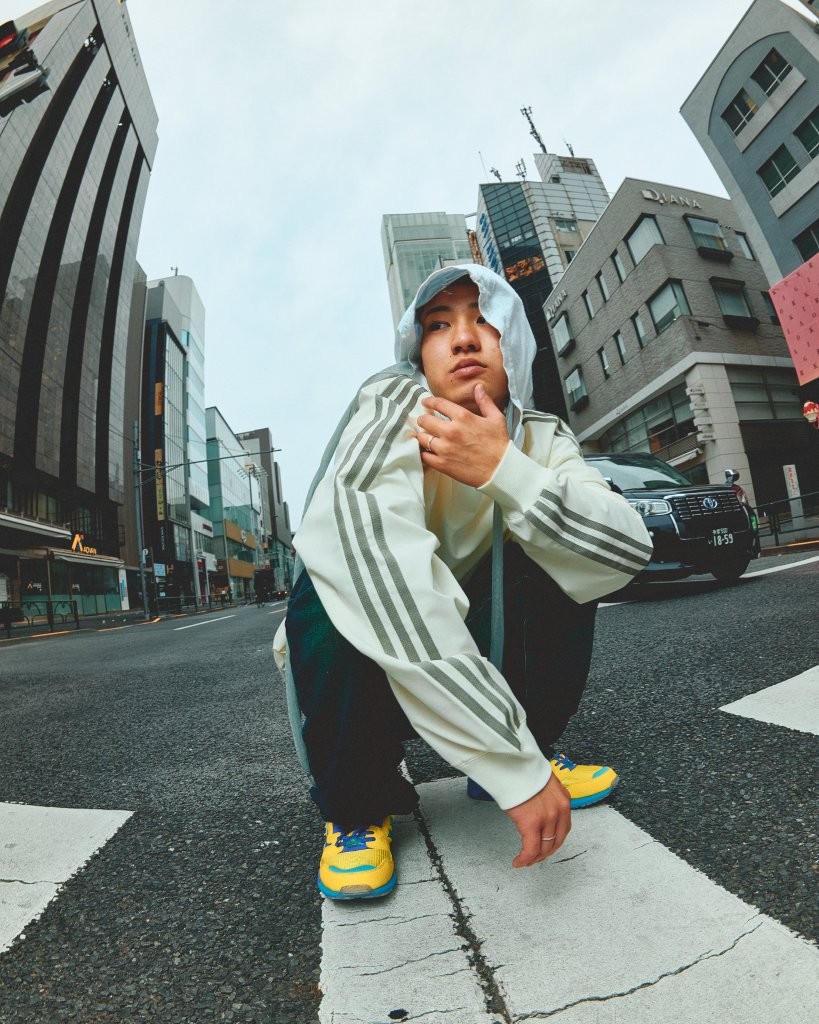 創業25周年を迎えたatmosがadidas Originalsによる名作別注モデル ZX 8000の10作目を登場 sub12
