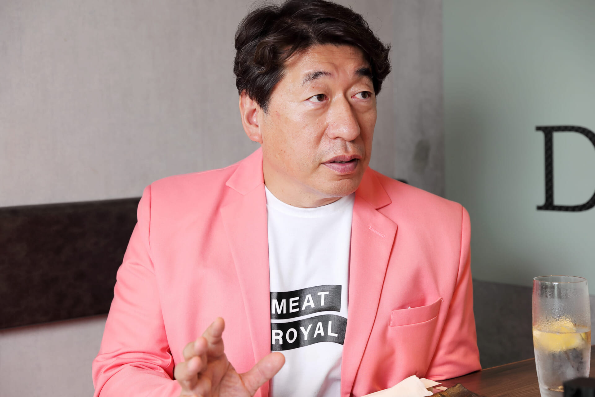 肉感ビート炸裂! 寺門ジモンとケンモチヒデフミが『シャトーブリアン』を丸焼きトーク IMG_0055-1920x1280 肉感ビート炸裂! 寺門ジモンとケンモチヒデフミが『シャトーブリアン』を丸焼きトーク IMG_0055-1920x1280