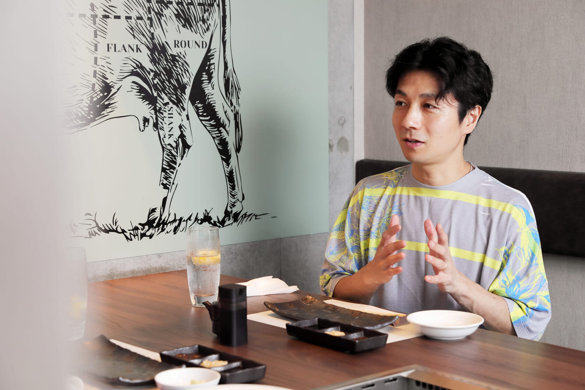 肉感ビート炸裂! 寺門ジモンとケンモチヒデフミが『シャトーブリアン』を丸焼きトーク IMG_0172-1920x1280 肉感ビート炸裂! 寺門ジモンとケンモチヒデフミが『シャトーブリアン』を丸焼きトーク IMG_0172-1920x1280