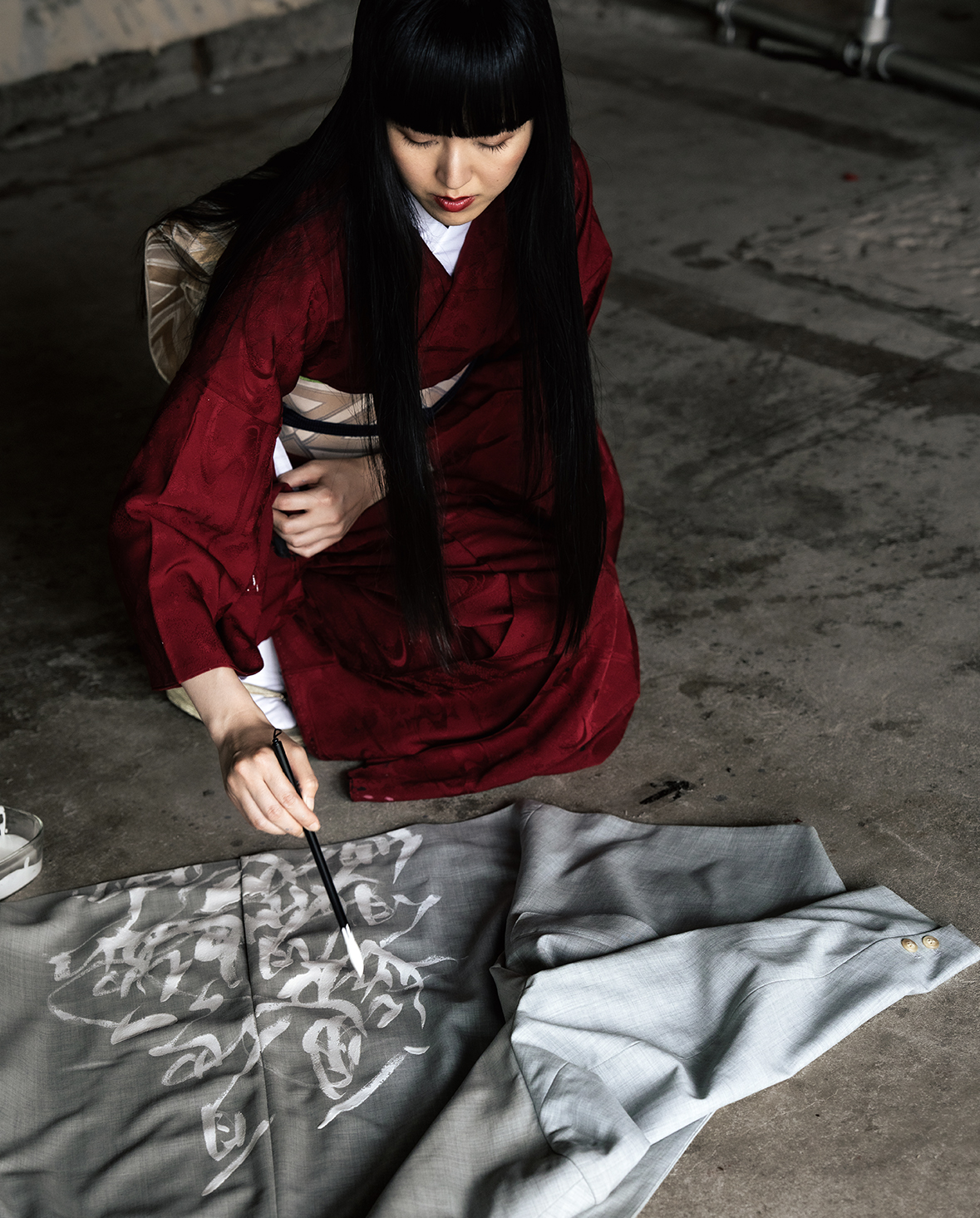 PRESTIGE APPARELが書道家 万美/MAMIMOZIとの初となるコラボレーションを発表 93e56ca76098abf7ba2a8752d8d8a085