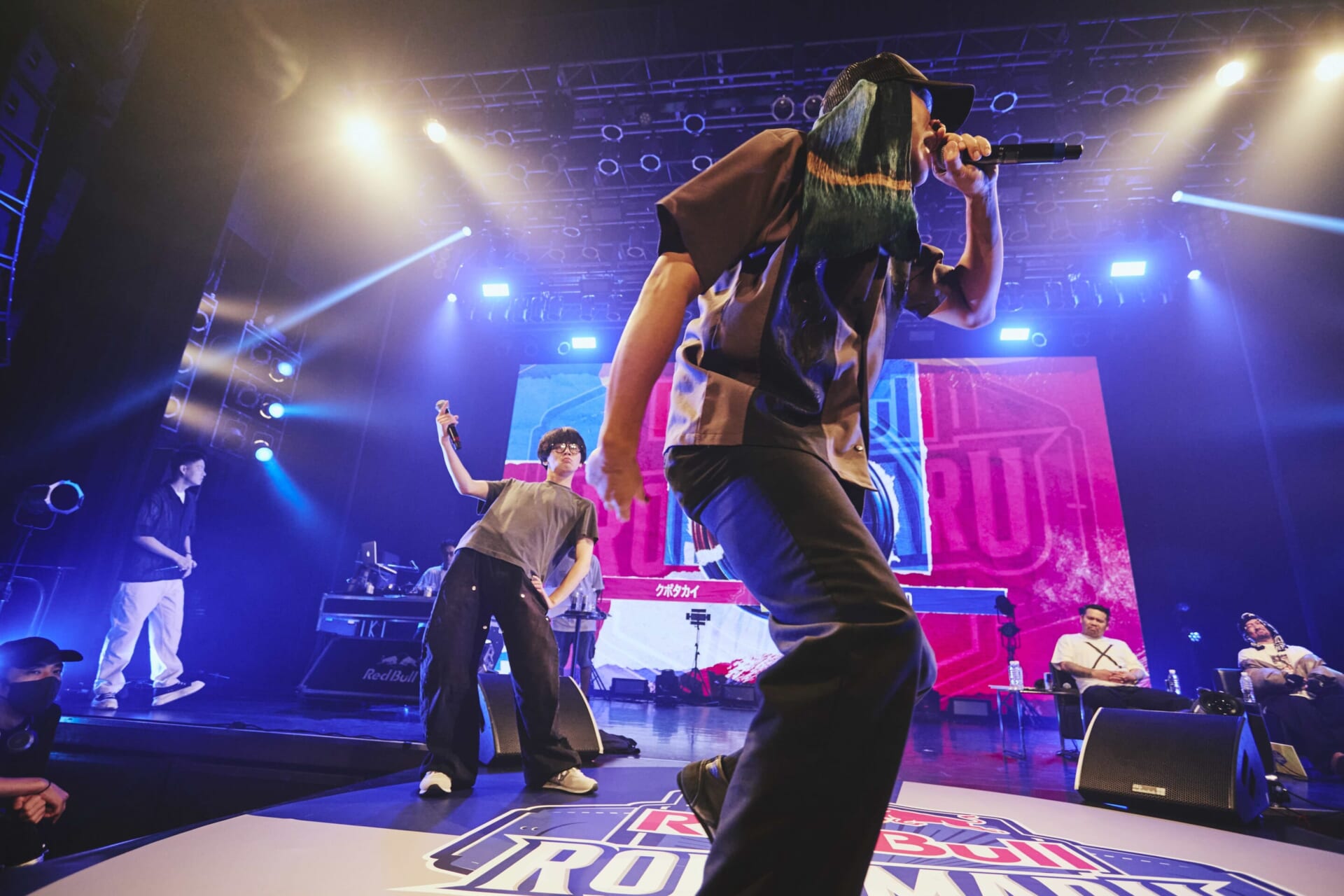 レッドブル主催のフリースタイル・ラップバトル『Red Bull Roku Maru 2025』| Sitissy luvit 優勝レポート SH_22082025_Red_Bull_RokuMaru_013-1920x1280