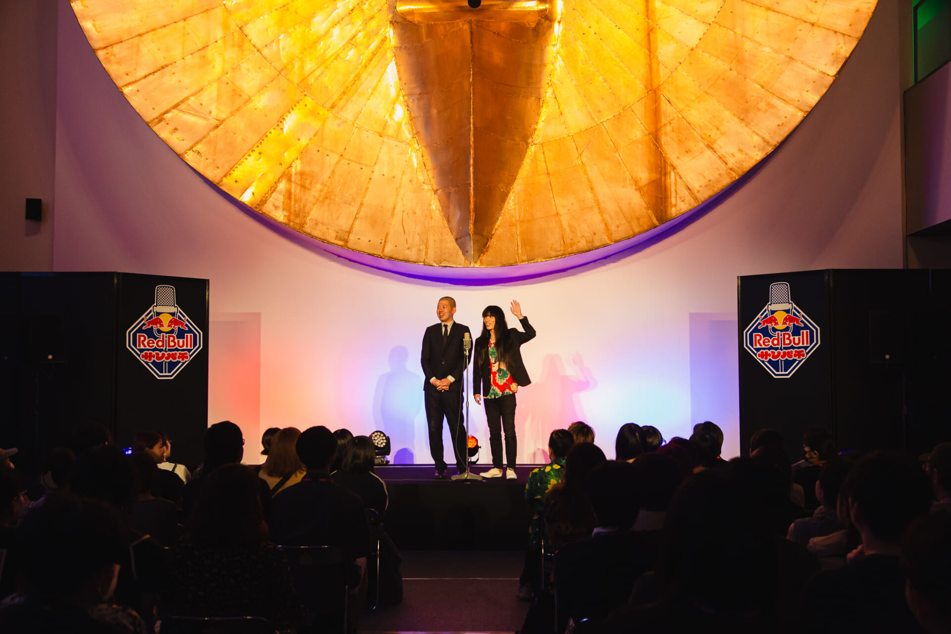 EXPO’70パビリオンで笑い爆発—完全招待制「Red Bull サンパチ」開催レポート 00070823-8U9A7812-1920x1280 EXPO’70パビリオンで笑い爆発—完全招待制「Red Bull サンパチ」開催レポート 00070823-8U9A7812-1920x1280