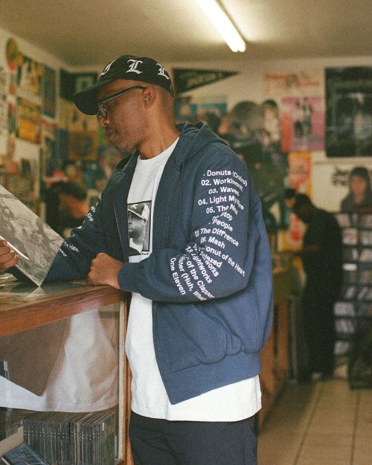 〈HUF〉がヒップホップ界のレジェンド J Dillaとのコラボレーション第2弾を発表 main-16
