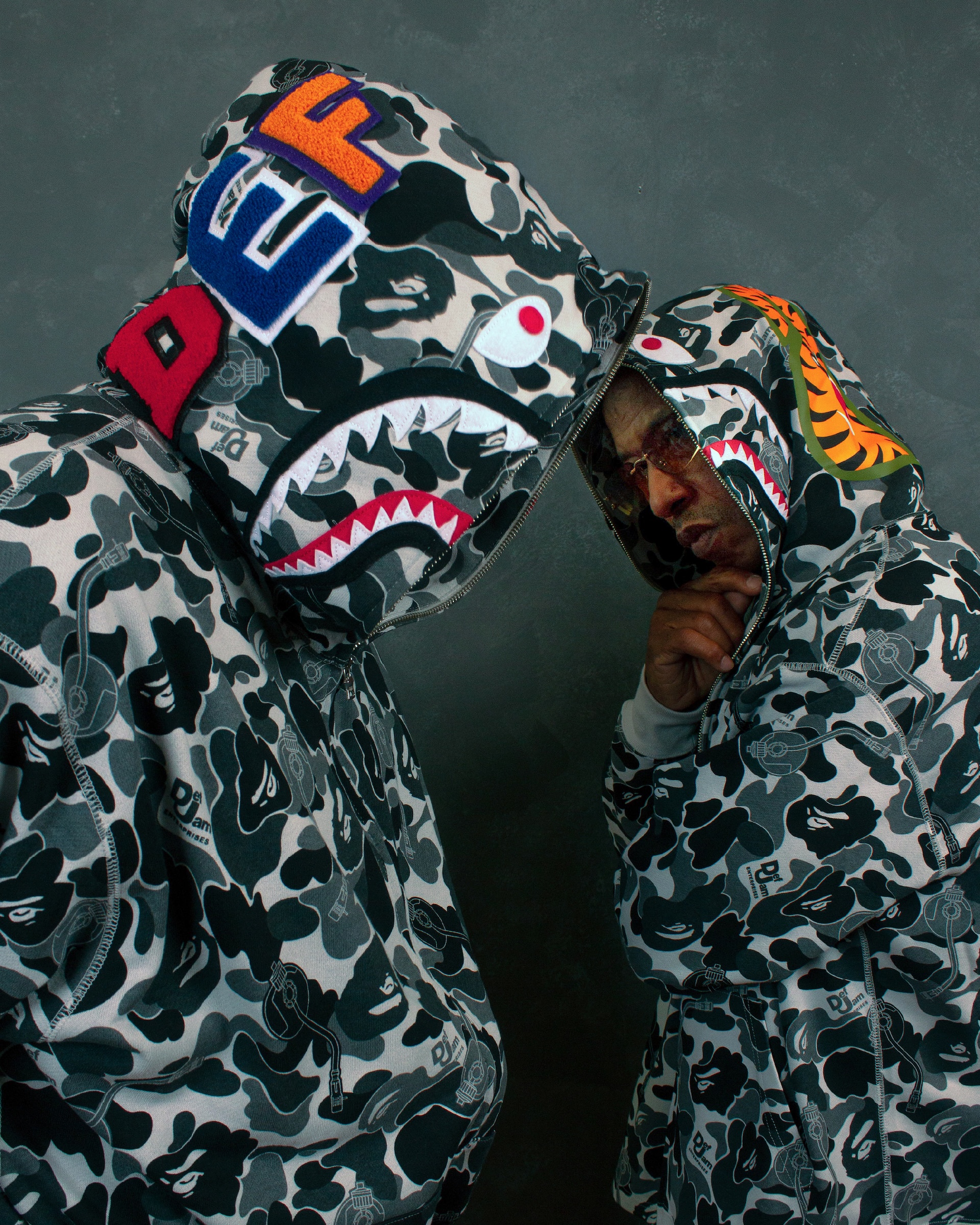 〈A BATHING APE®︎〉が〈Def Jam〉とコラボした限定カプセルコレクションを発売 sub1-17