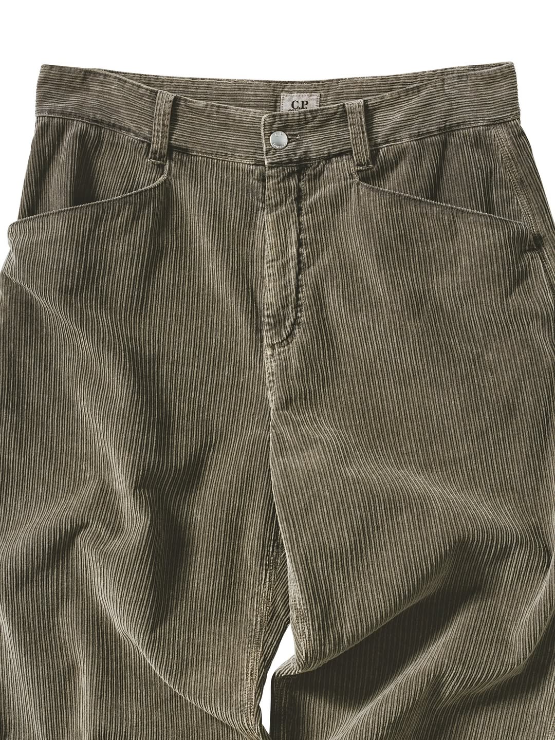 OUR LEGACY WORK SHOPが〈C.P. Company〉との初となるコラボレーションを発表 OUR-LEGACY-WORK-SHOP-C.P.-COMPANYUsing-Our-Legacy-silhouettes-with-C.P.-Companys-design-languag-2